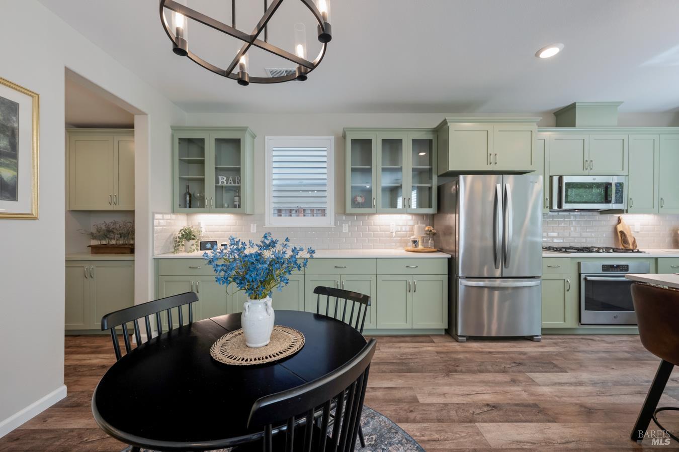 1653 Wildflower Way Rohnert Park CA 94928
