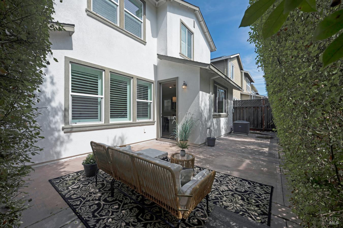1653 Wildflower Way Rohnert Park CA 94928