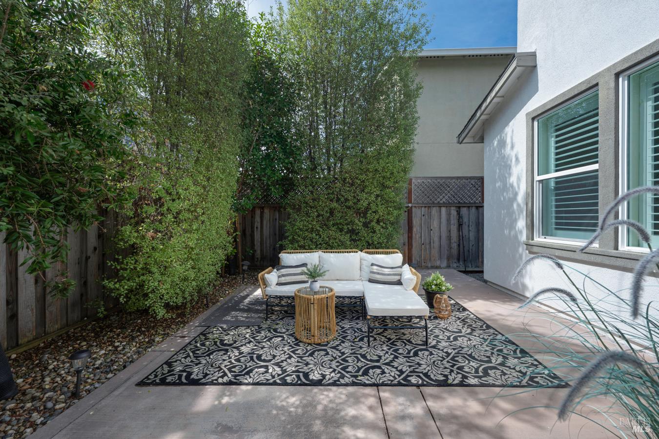 1653 Wildflower Way Rohnert Park CA 94928