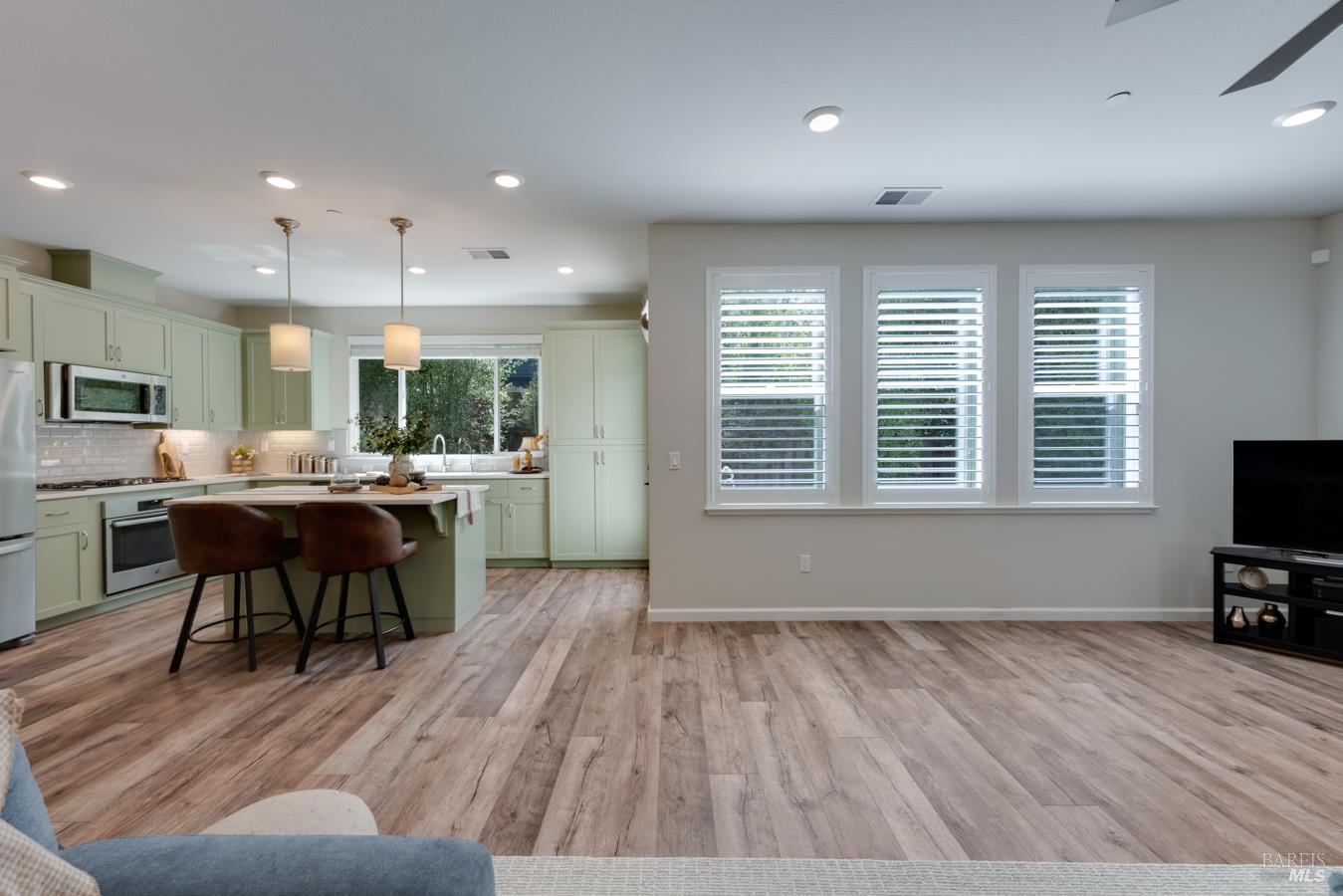 1653 Wildflower Way Rohnert Park CA 94928