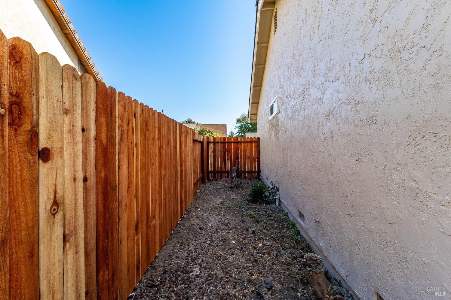 608 Skylark Drive Suisun City CA 94585