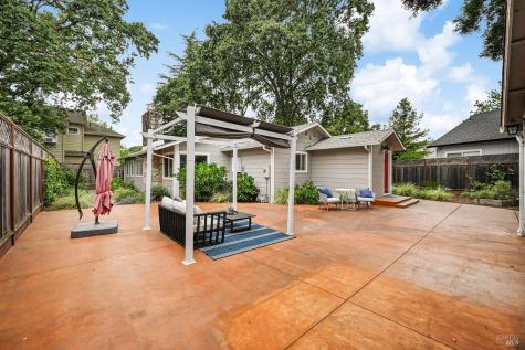 1357 Peterson Lane Santa Rosa CA 95403