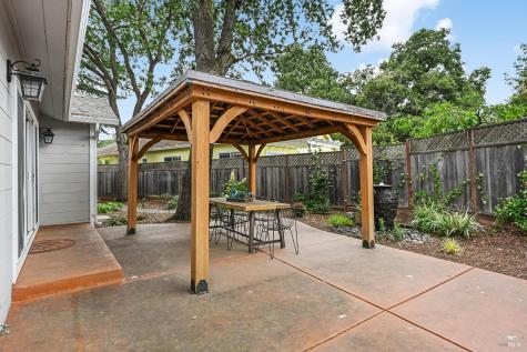 1357 Peterson Lane Santa Rosa CA 95403
