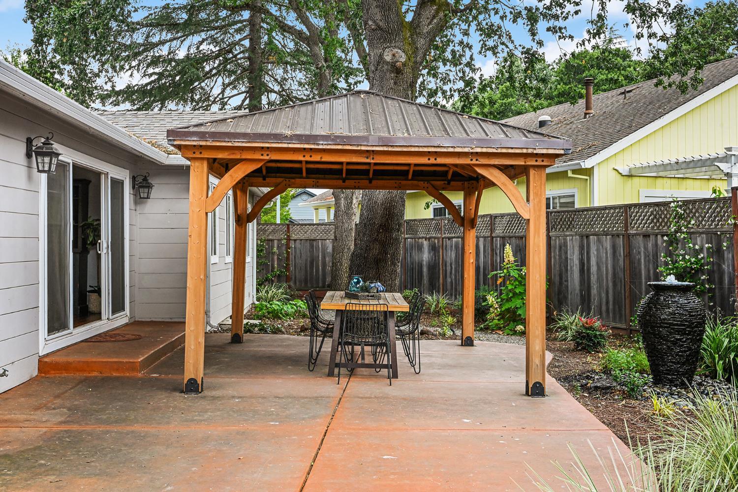 1357 Peterson Lane Santa Rosa CA 95403