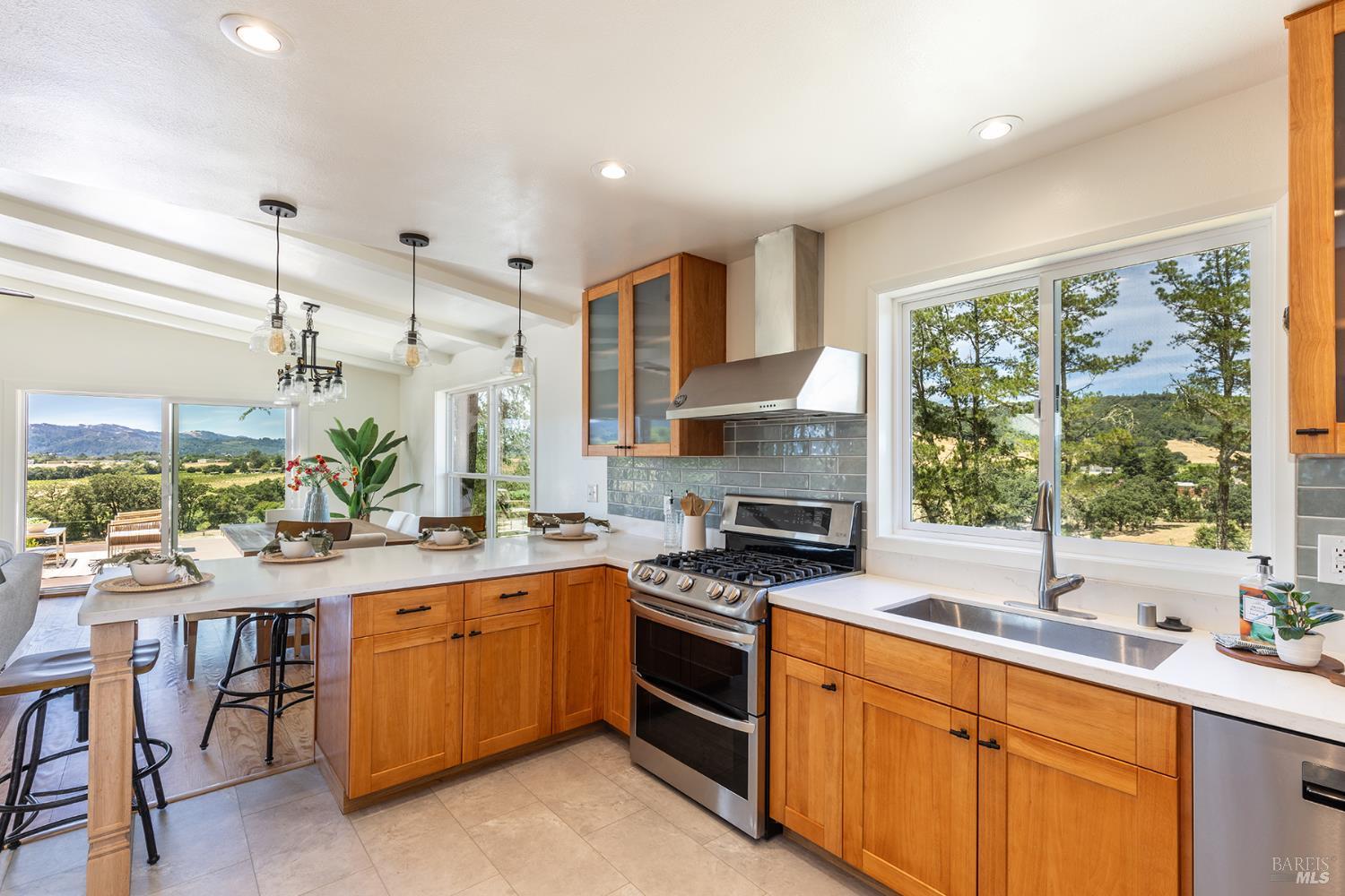 1676 Chiquita Road Healdsburg CA 95448