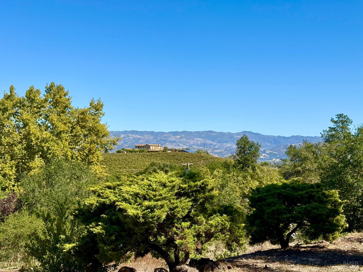 1676 Chiquita Road Healdsburg CA 95448
