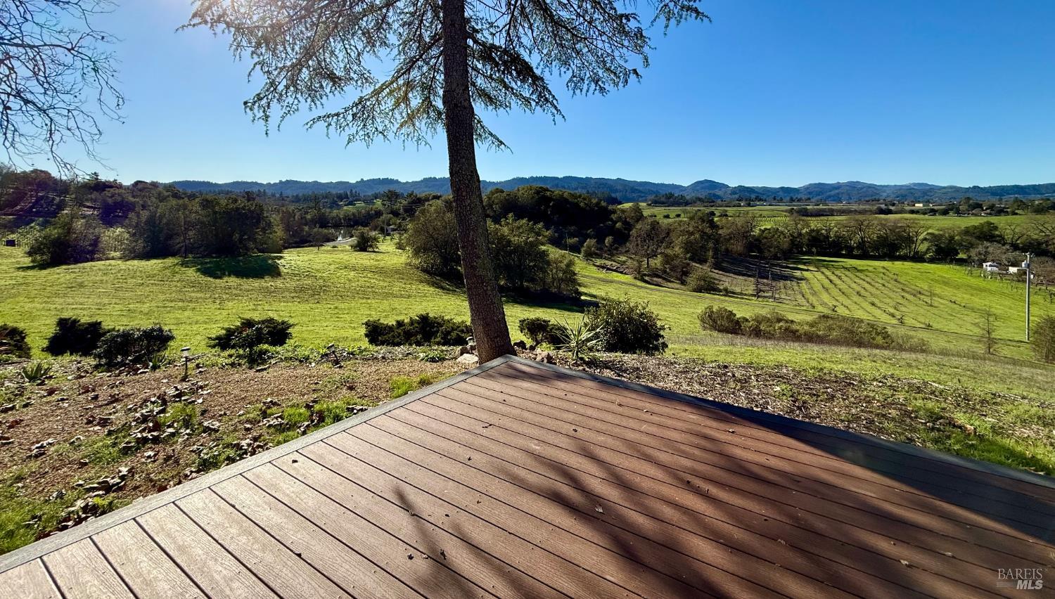1676 Chiquita Road Healdsburg CA 95448