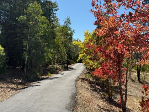 1676 Chiquita Road Healdsburg CA 95448