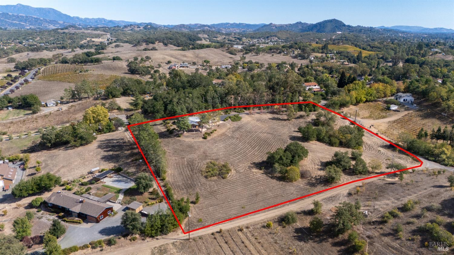 1676 Chiquita Road Healdsburg CA 95448