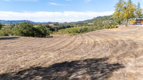1676 Chiquita Road Healdsburg CA 95448