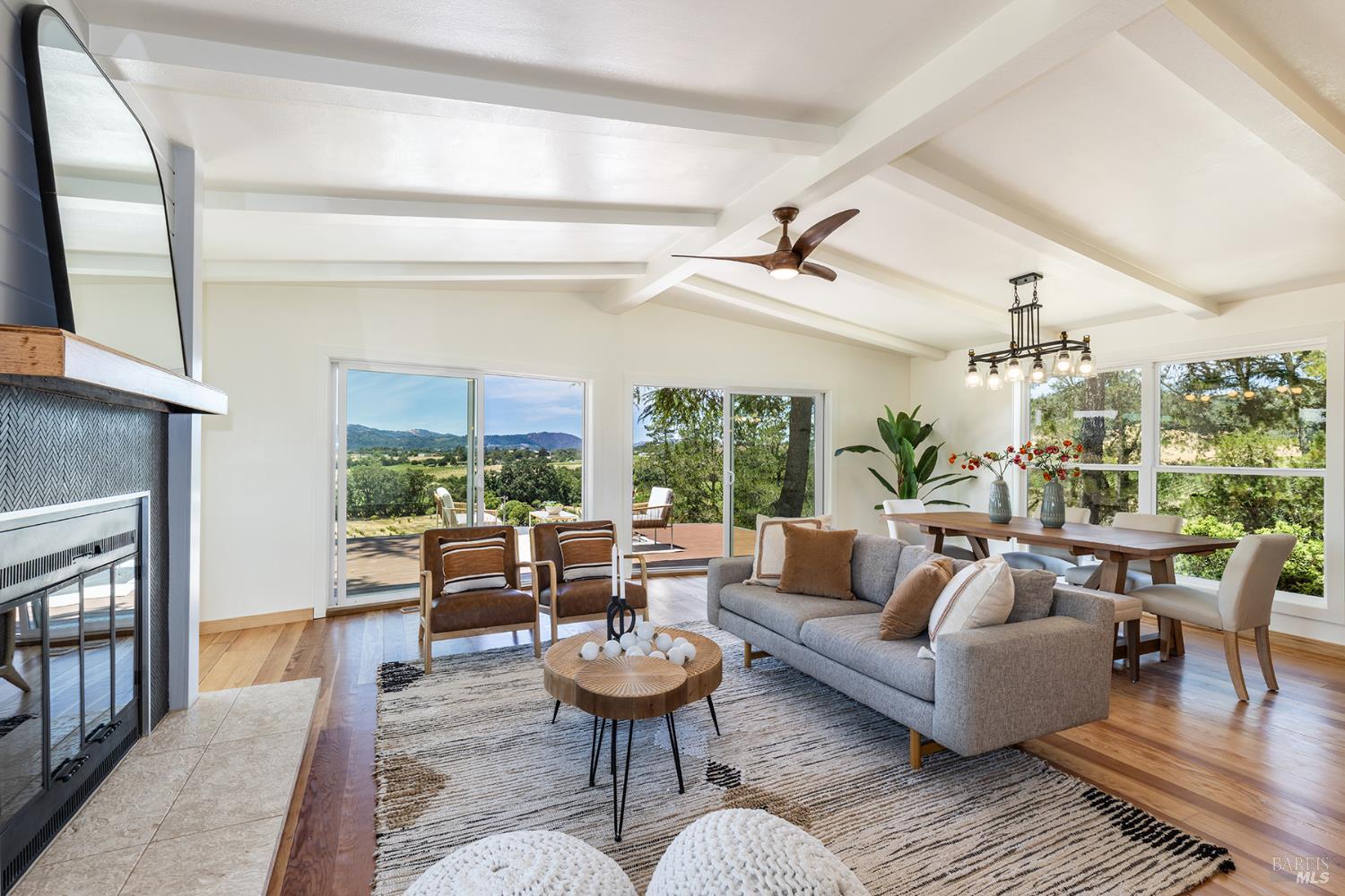 1676 Chiquita Road Healdsburg CA 95448