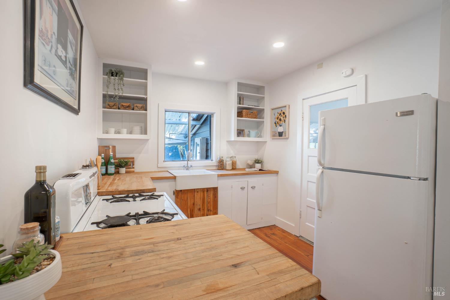 17495 Orchard Avenue Guerneville CA 95446