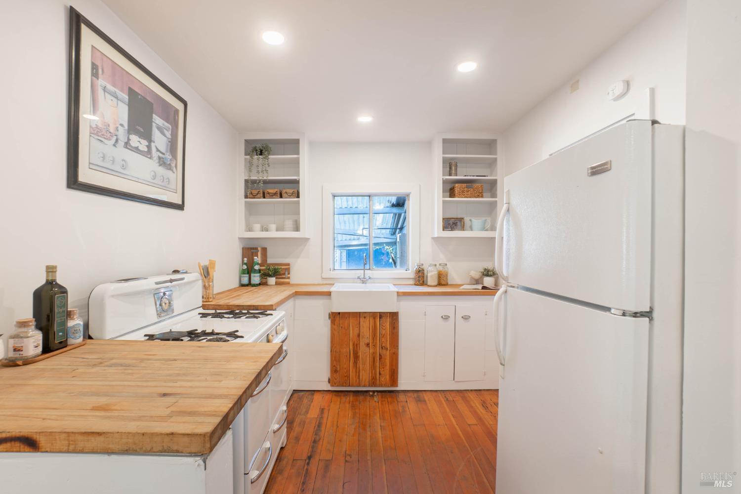 17495 Orchard Avenue Guerneville CA 95446