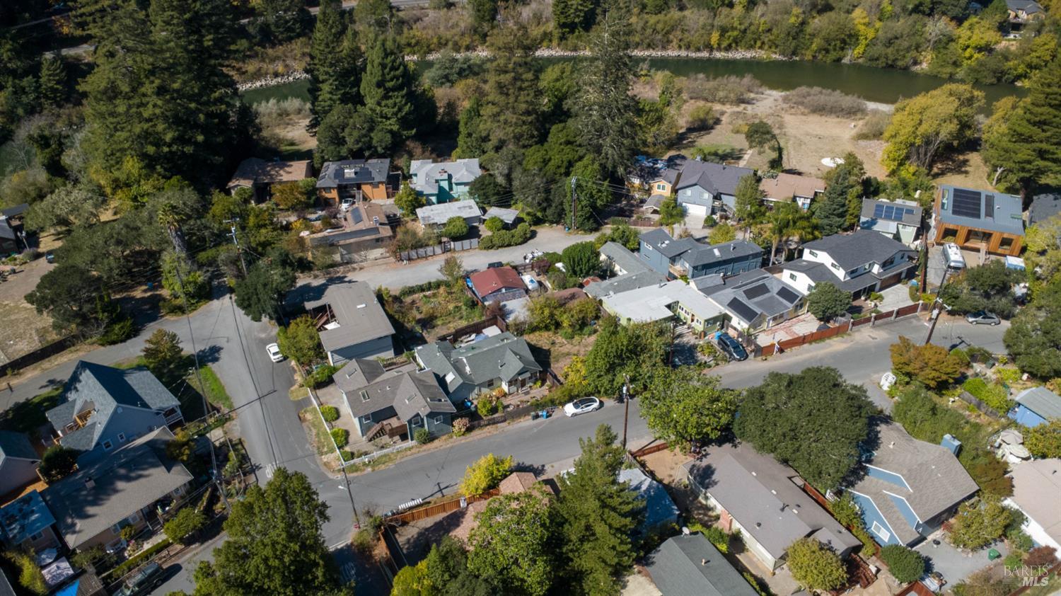 17495 Orchard Avenue Guerneville CA 95446