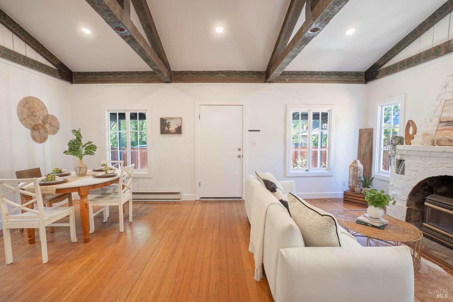 17495 Orchard Avenue Guerneville CA 95446