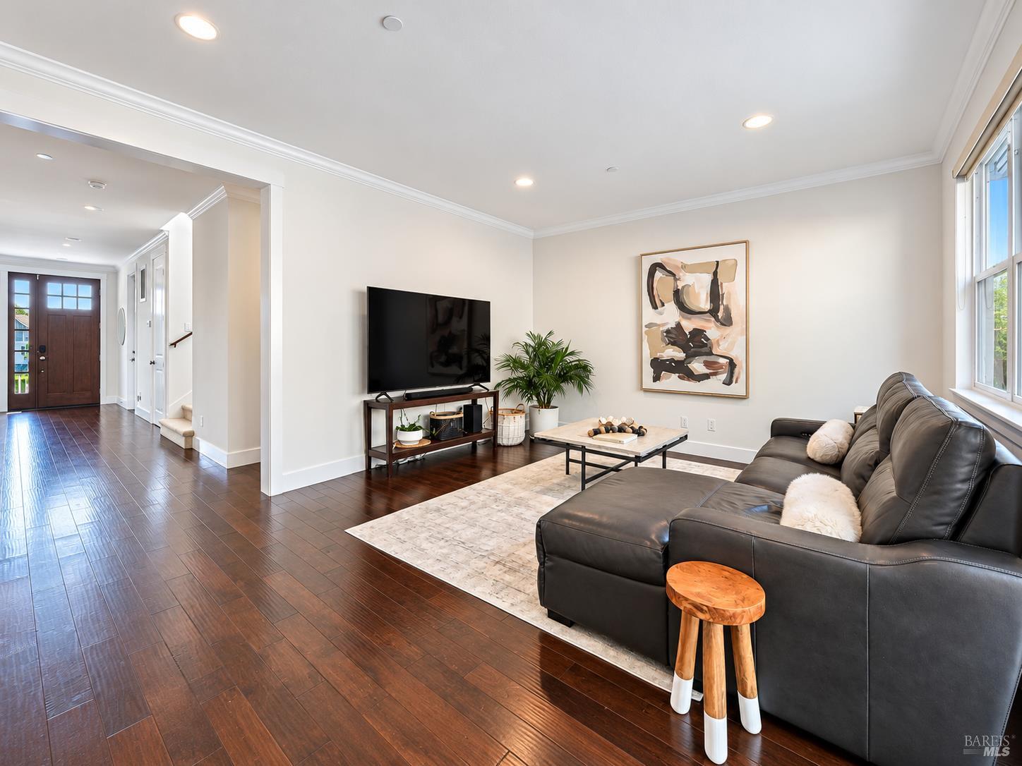 11 Zandra Place Novato CA 94945