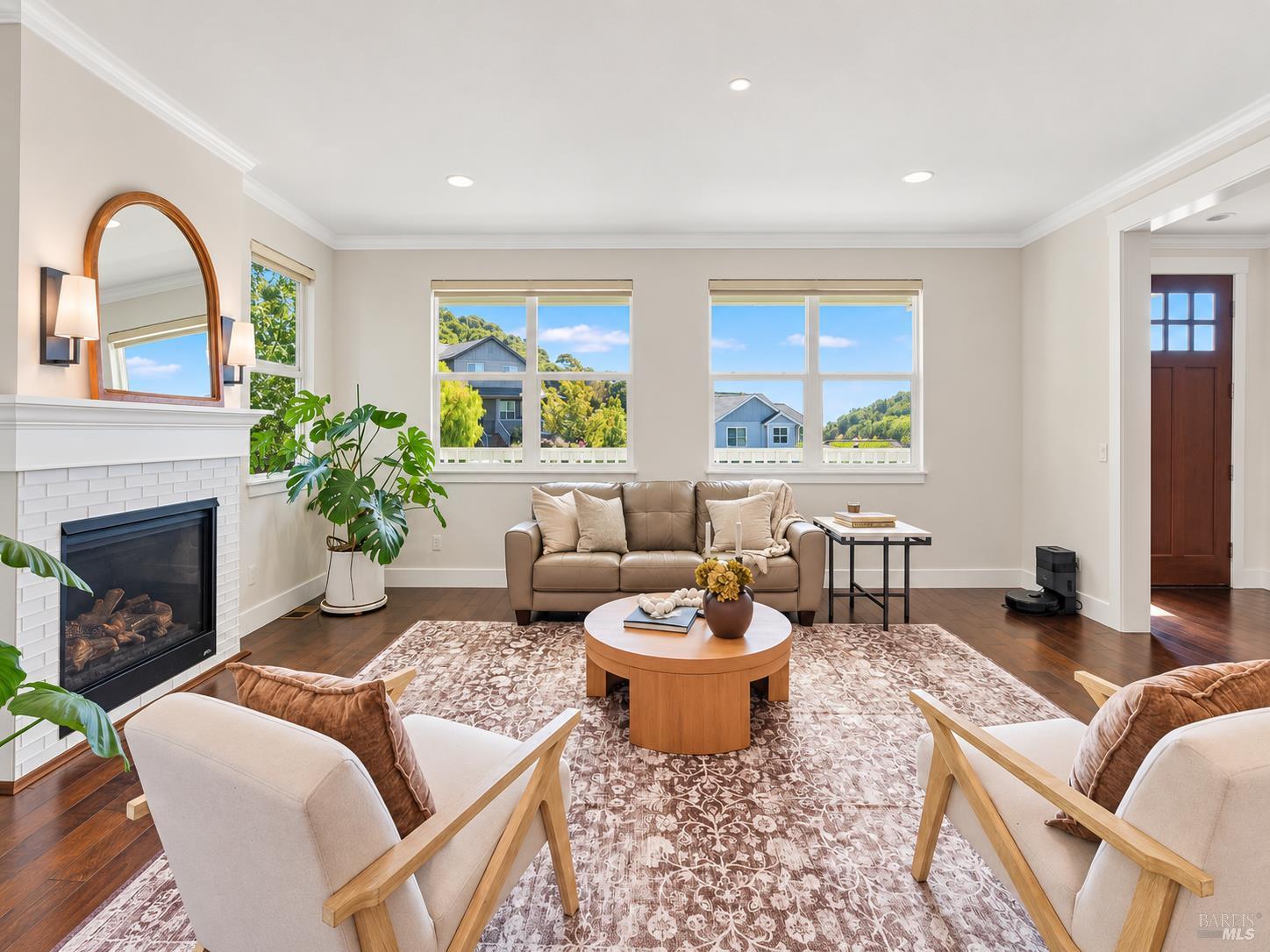 11 Zandra Place Novato CA 94945