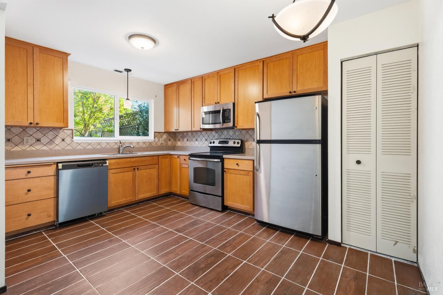 432 Ford Street Ukiah CA 95482