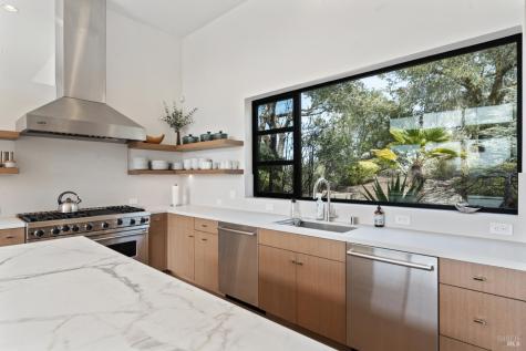 9224 Carols View Lane Forestville CA 95436