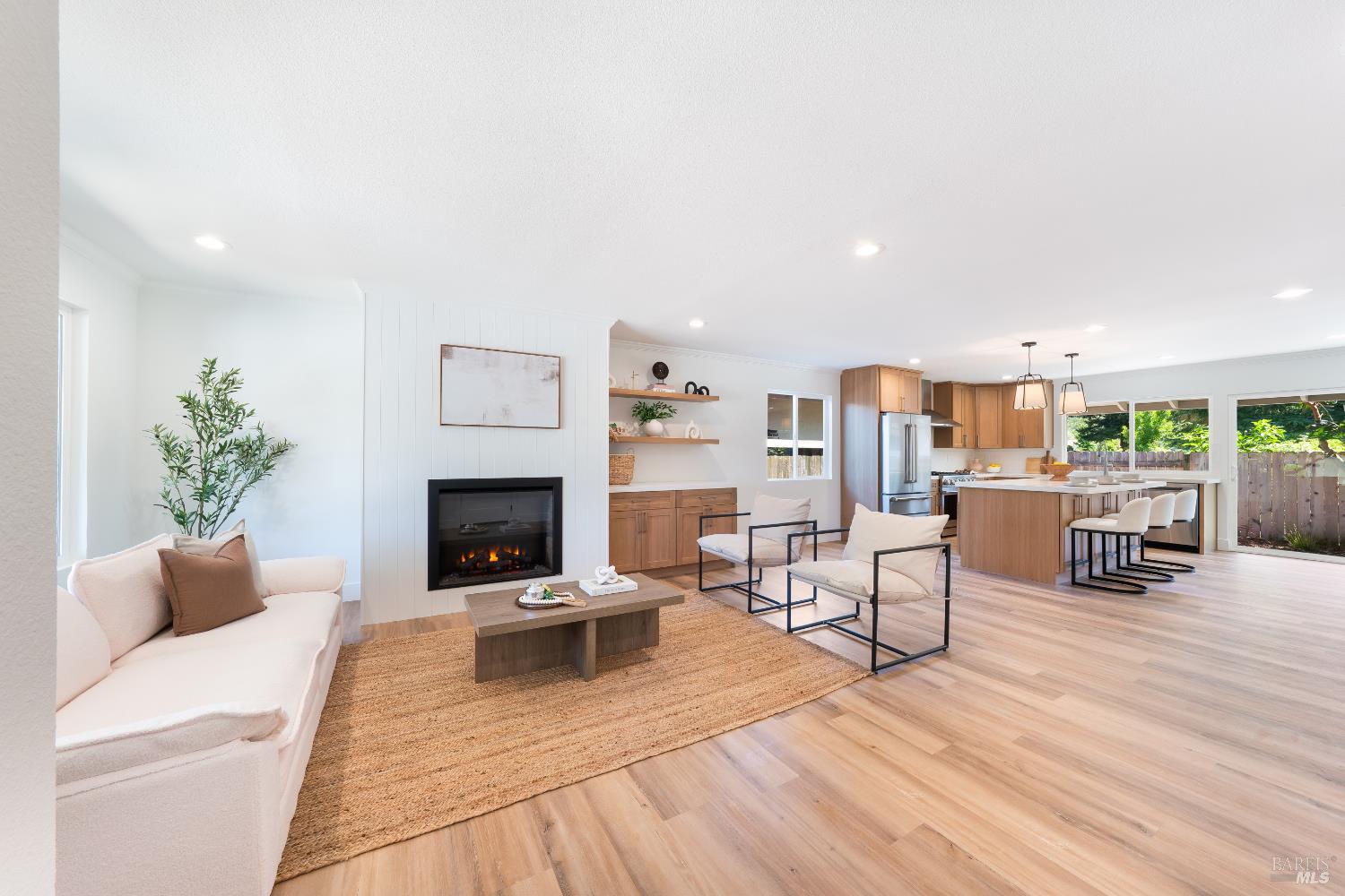 228 Orangewood Drive Healdsburg CA 95448