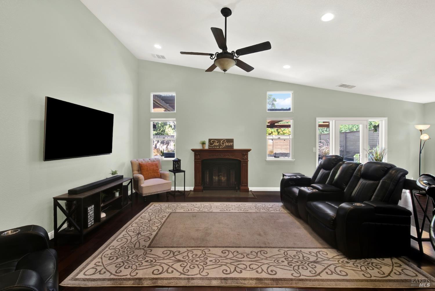 940 Alexander Court Dixon CA 95620