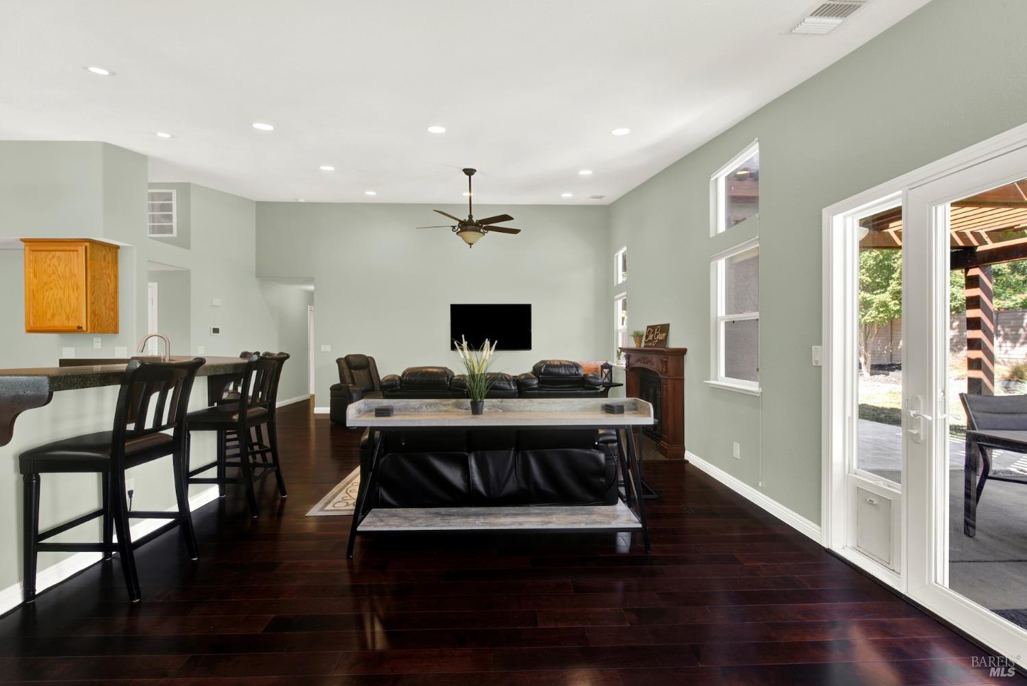 940 Alexander Court Dixon CA 95620