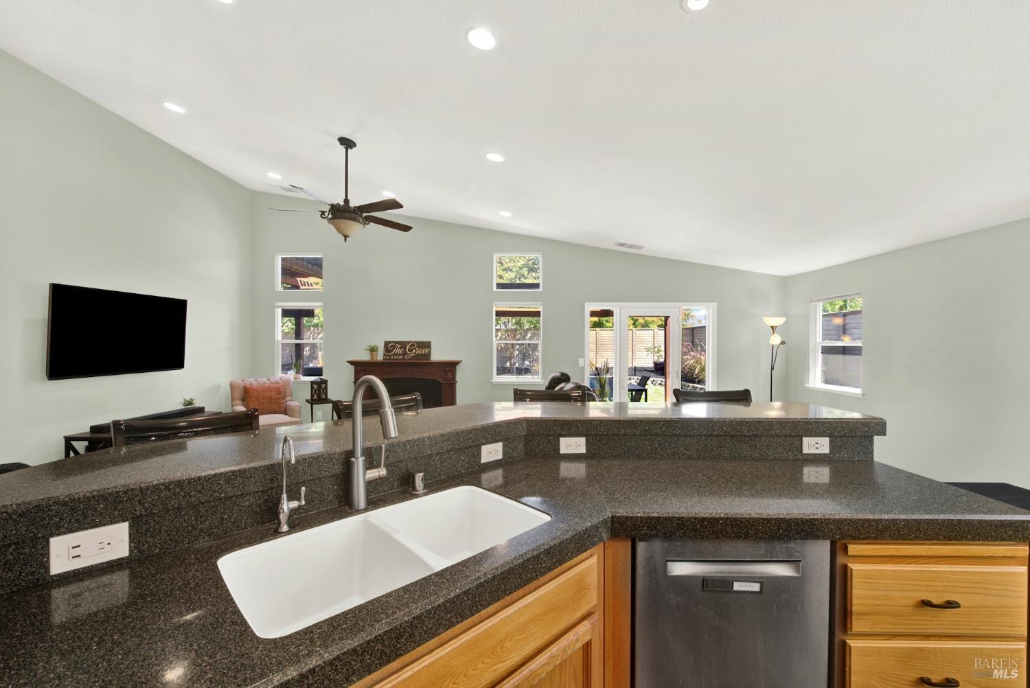 940 Alexander Court Dixon CA 95620