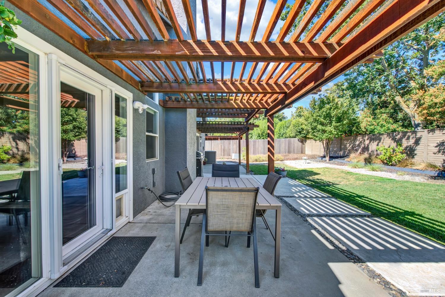 940 Alexander Court Dixon CA 95620