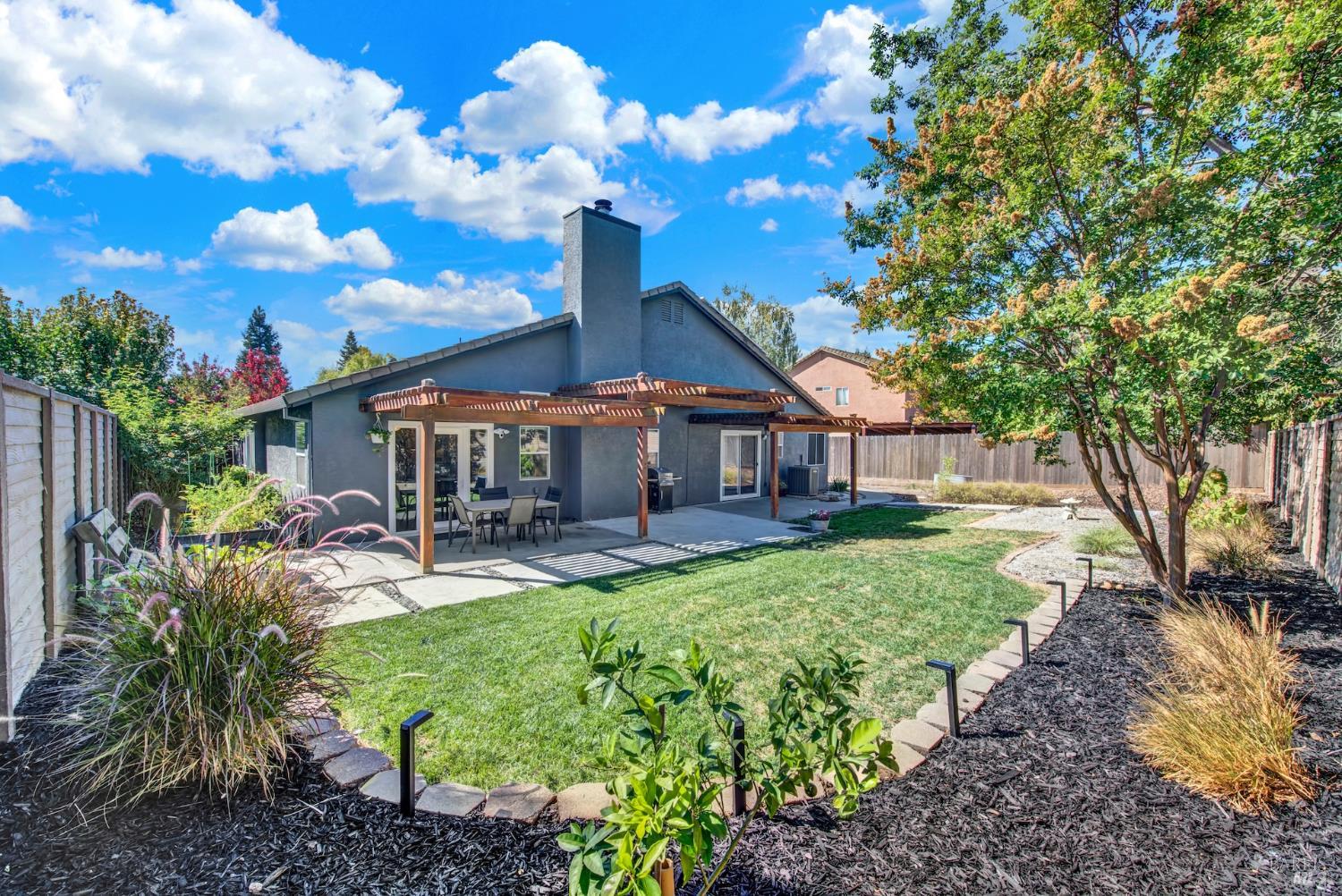 940 Alexander Court Dixon CA 95620