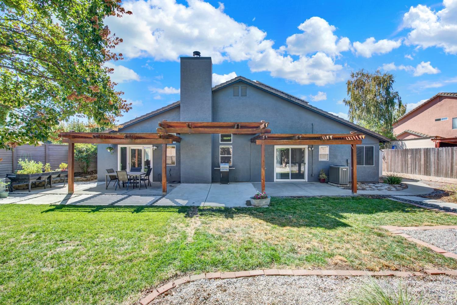 940 Alexander Court Dixon CA 95620