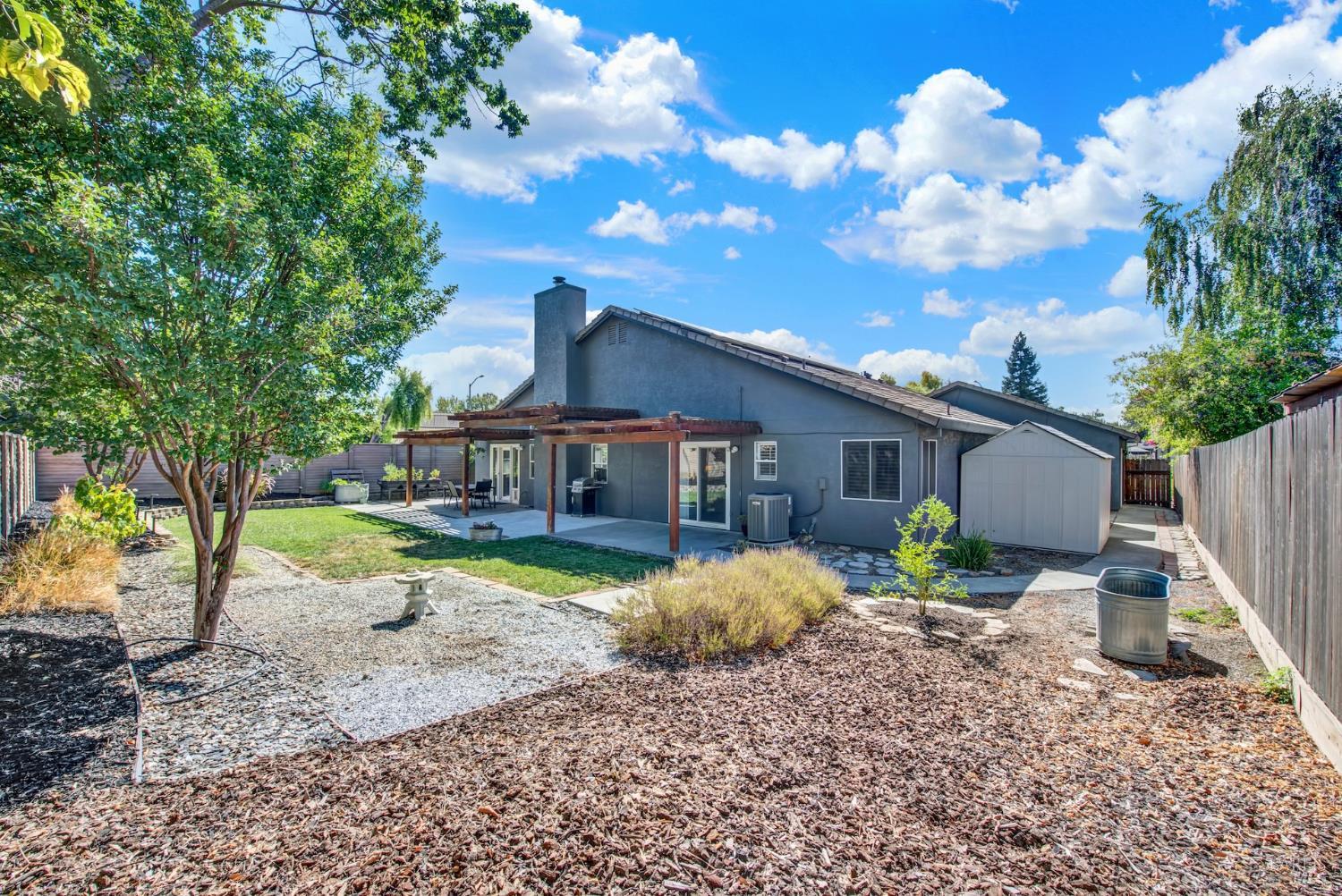 940 Alexander Court Dixon CA 95620