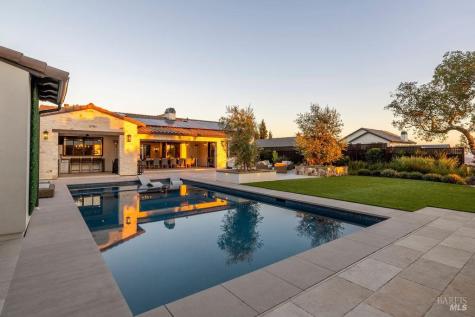 3981 Parker Hill Road Santa Rosa CA 95404