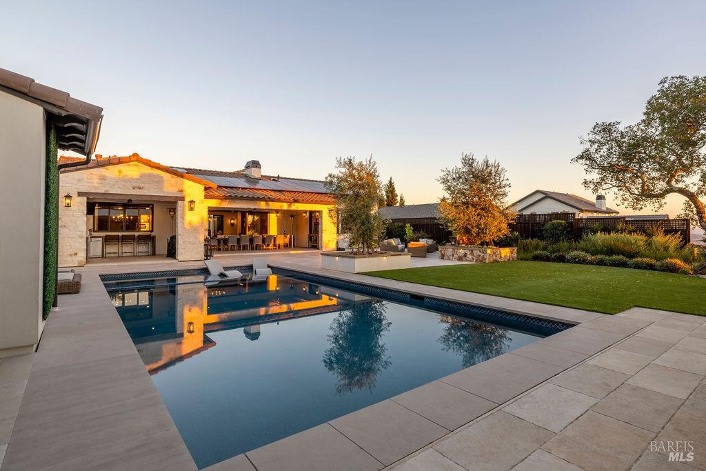 3981 Parker Hill Road Santa Rosa CA 95404