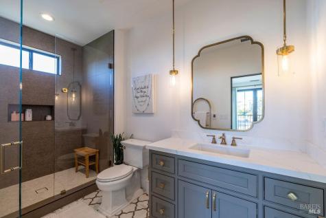3981 Parker Hill Road Santa Rosa CA 95404