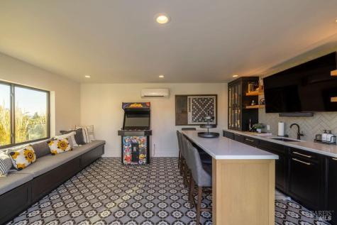 3981 Parker Hill Road Santa Rosa CA 95404