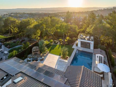 3981 Parker Hill Road Santa Rosa CA 95404