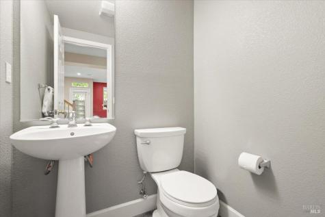 8396 Trione Circle Windsor CA 95492