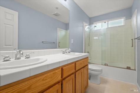 8396 Trione Circle Windsor CA 95492