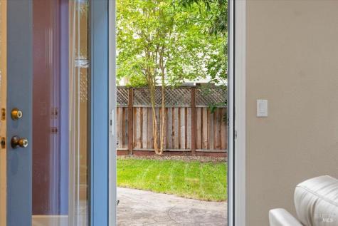 8396 Trione Circle Windsor CA 95492
