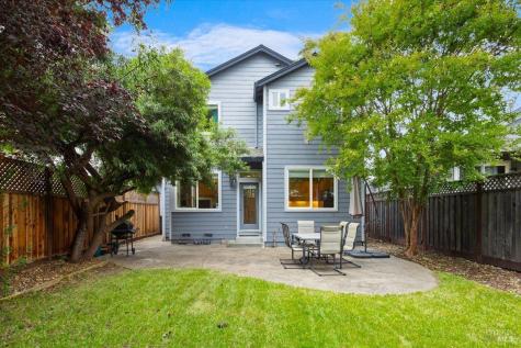 8396 Trione Circle Windsor CA 95492