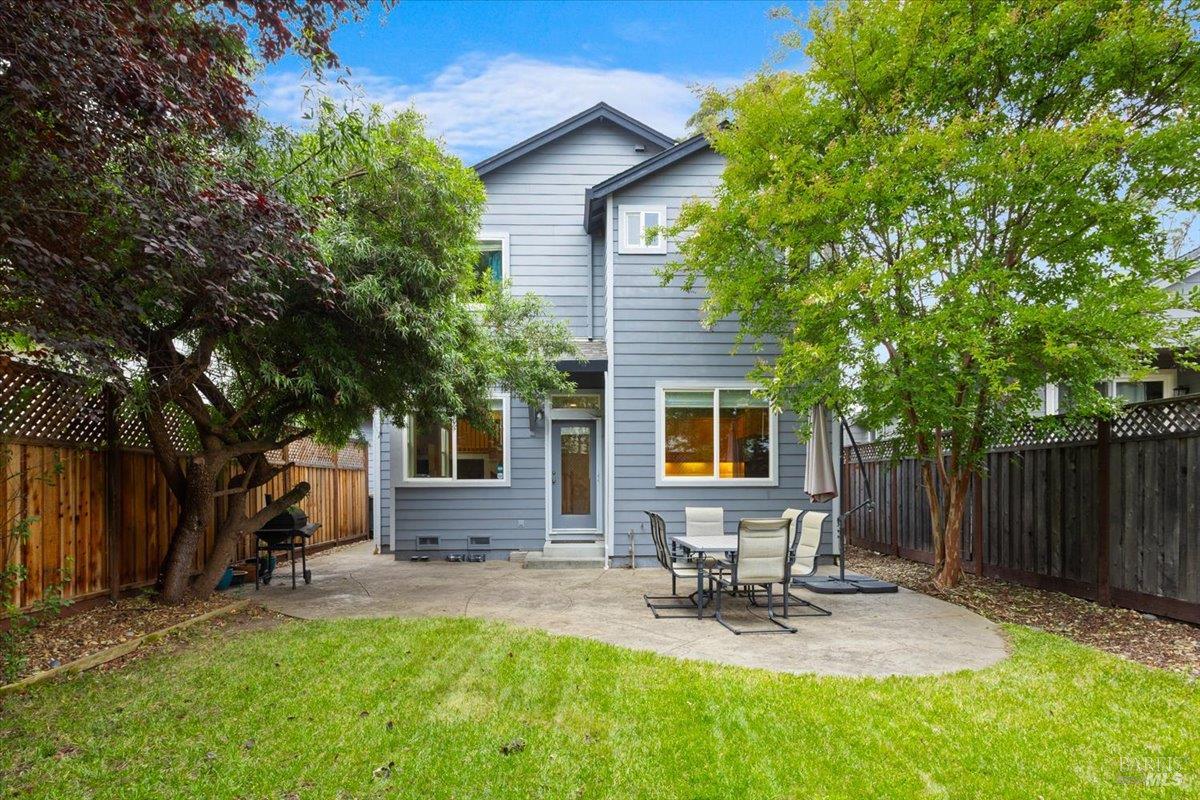 8396 Trione Circle Windsor CA 95492