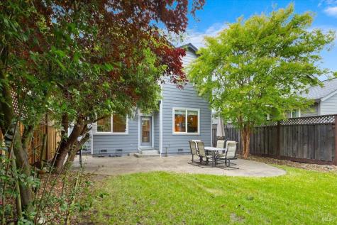 8396 Trione Circle Windsor CA 95492