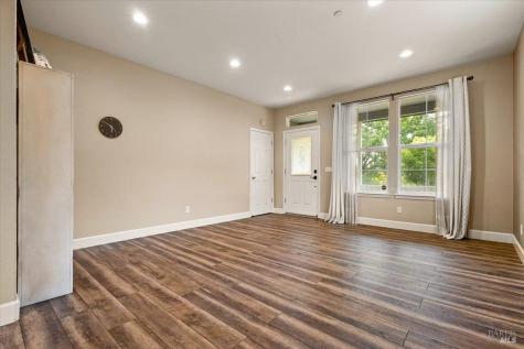 8396 Trione Circle Windsor CA 95492