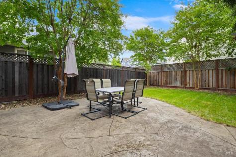 8396 Trione Circle Windsor CA 95492