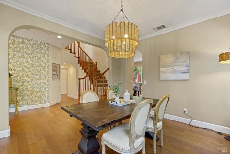 68 Pinheiro Circle Novato CA 94945