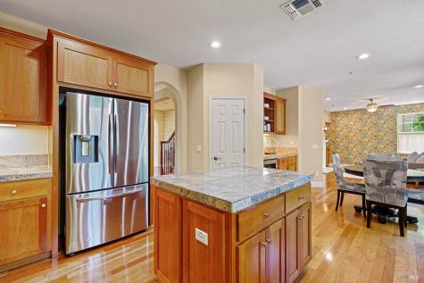 68 Pinheiro Circle Novato CA 94945
