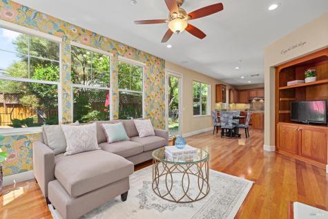 68 Pinheiro Circle Novato CA 94945