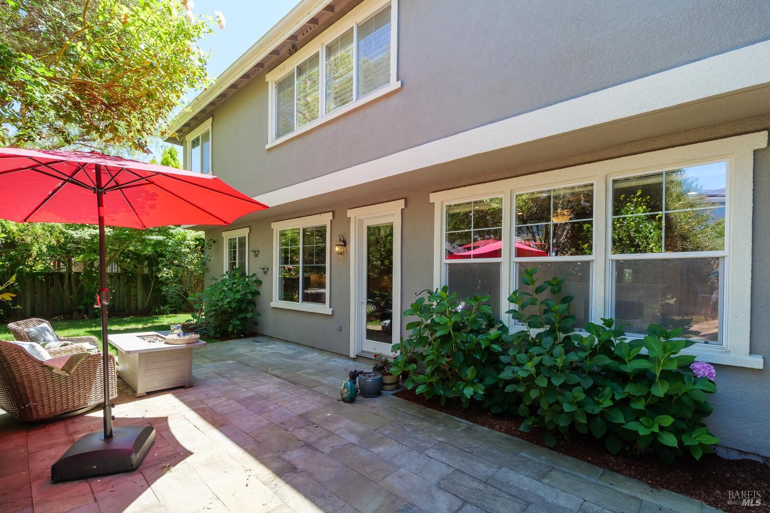 68 Pinheiro Circle Novato CA 94945