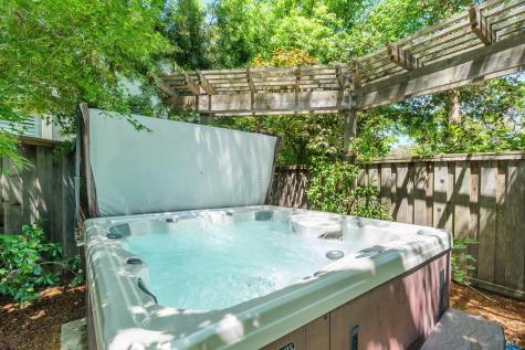 68 Pinheiro Circle Novato CA 94945