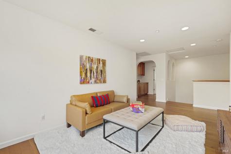 68 Pinheiro Circle Novato CA 94945
